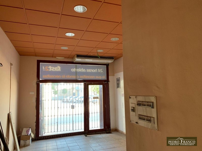 LOCAL EN ALQUILER EN ALMENDRALEJO (CAMPO DE FUTBOL/FRAY ALONSO CABEZAS)