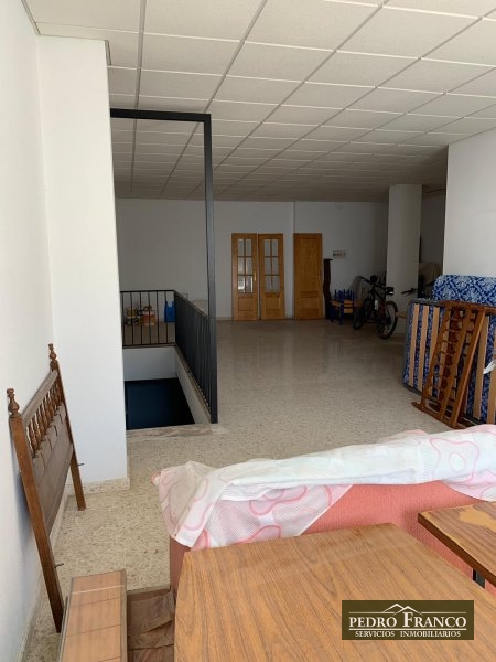 LOCAL EN VENTA EN ALMENDRALEJO (SAN ANTONIO/ SAN BLAS/CENTRO)
