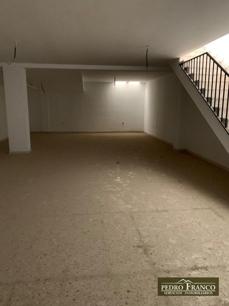 LOCAL EN VENTA EN ALMENDRALEJO (SAN ANTONIO/ SAN BLAS/CENTRO)
