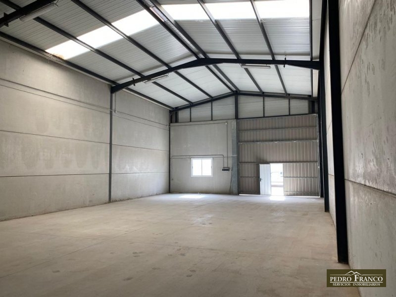 NAVE EN ALQUILER EN ALMENDRALEJO (POLIGONO INDUSTRIAL LAS PICADAS I. (TANATORIO/ONDUPACK  PARTE DERECHA)