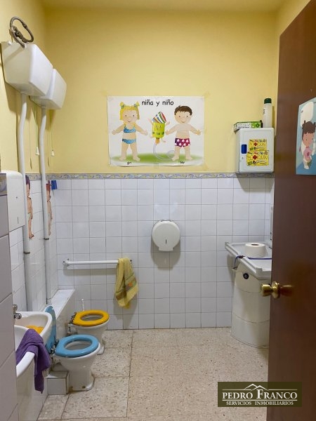 LOCAL EN VENTA EN ALMENDRALEJO (CENTRO PARQUE DE ESPRONCEDA/ AVENIDA DE LA PAZ)