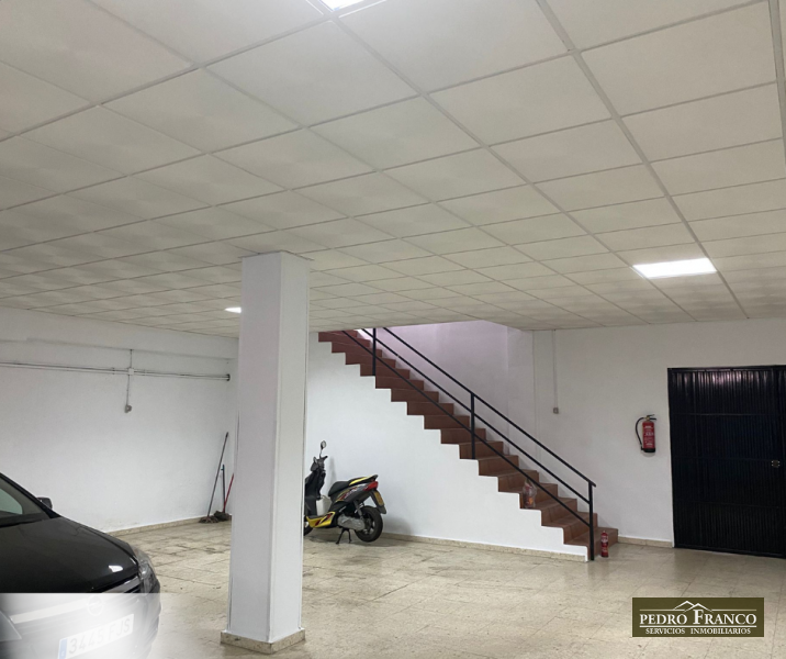 LOCAL EN ALQUILER EN ALMENDRALEJO (CENTRO PARQUE DE ESPRONCEDA/ AVENIDA DE LA PAZ)