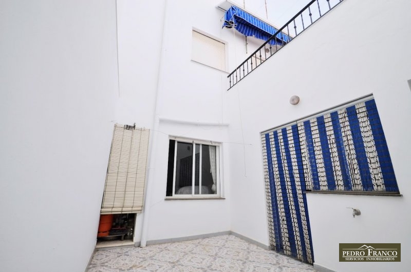 CASA EN VENTA EN ALMENDRALEJO (PLAZA CORAZÓN DE MARIA/CUARTEL GUARDIA CIVIL/COLEGIO SAN FRANCISCO)