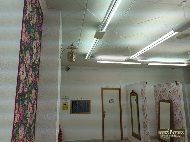 LOCAL EN ALQUILER EN ALMENDRALEJO (CENTRO(FRANCISCO PIZARRO-ESPRONCEDA-PLAZA SOL))