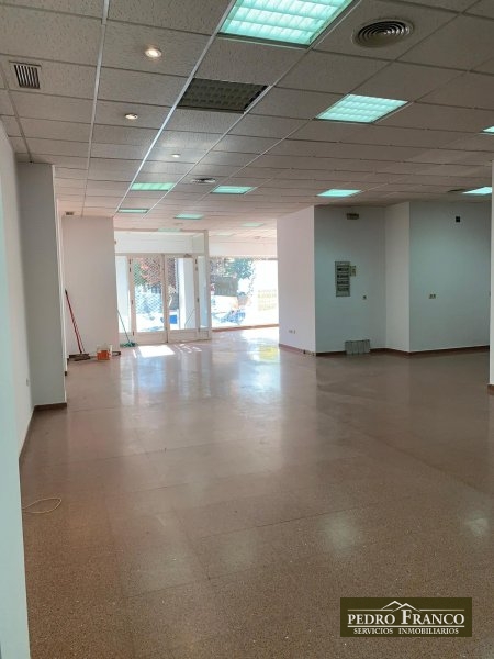 LOCAL EN ALQUILER EN ALMENDRALEJO (AVENIDA DE LA PAZ)