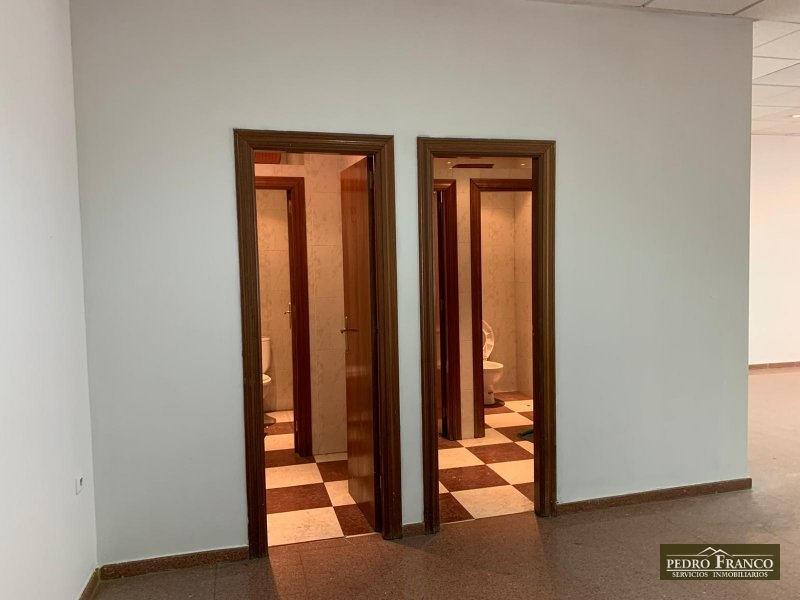 LOCAL EN ALQUILER EN ALMENDRALEJO (AVENIDA DE LA PAZ)