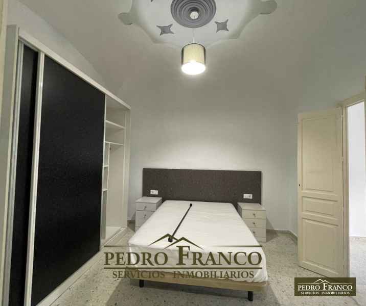 CASA EN ALQUILER EN ALMENDRALEJO (MERCADO)