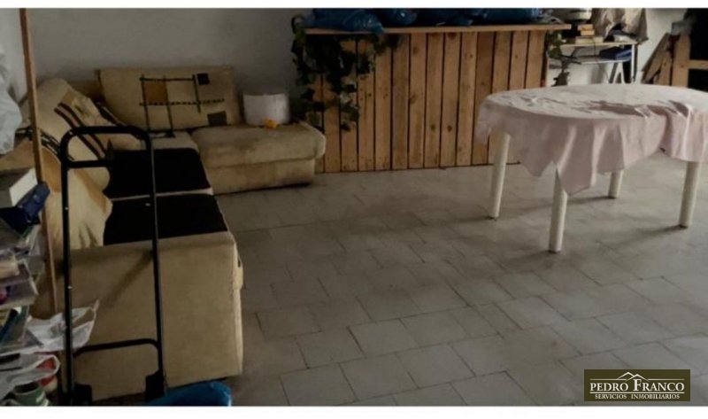 NAVE EN VENTA EN ALMENDRALEJO (LAS PIZARRILLAS-HOTELES-UNIVERSIDAD SANTA ANA)