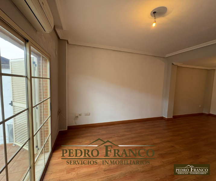 DÚPLEX EN VENTA EN ALMENDRALEJO (AVENIDA RAFAEL ALBERTI)