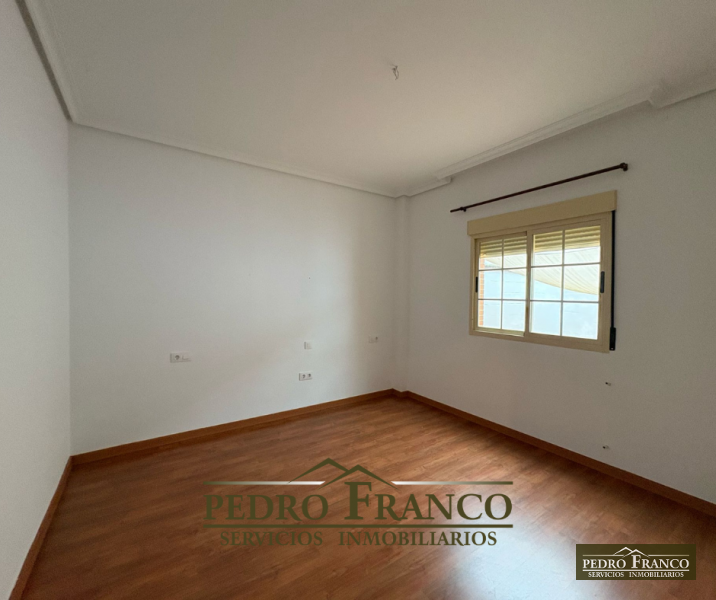 DÚPLEX EN VENTA EN ALMENDRALEJO (AVENIDA RAFAEL ALBERTI)