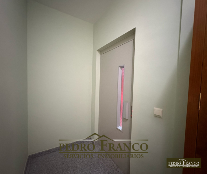 CASA EN VENTA EN ALMENDRALEJO (DULCE CHACÓN)