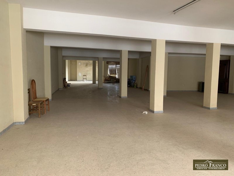 LOCAL EN VENTA EN ALMENDRALEJO (CENTRO(FRANCISCO PIZARRO-ESPRONCEDA-PLAZA SOL))