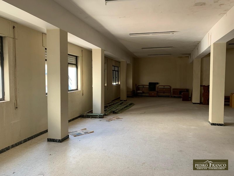 LOCAL EN VENTA EN ALMENDRALEJO (CENTRO(FRANCISCO PIZARRO-ESPRONCEDA-PLAZA SOL))