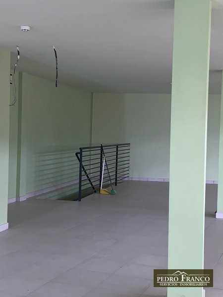 LOCAL EN ALQUILER EN ALMENDRALEJO (CAMPO DE FUTBOL/FRAY ALONSO CABEZAS)