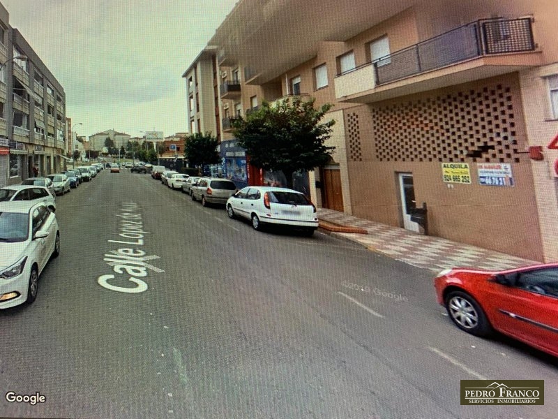 LOCAL EN ALQUILER EN ALMENDRALEJO (AVENIDA DE LA PAZ/LOPEZ DE AYALA)