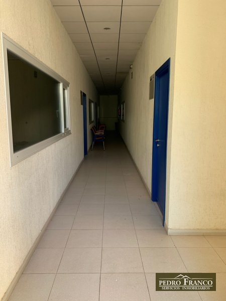 LOCAL EN ALQUILER EN ALMENDRALEJO (CRTA.ACEUCHAL)