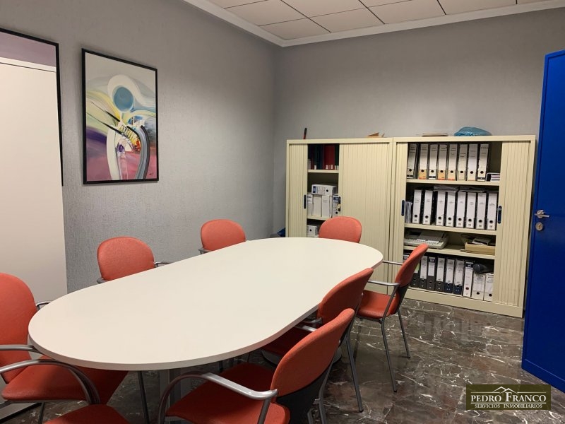 LOCAL EN ALQUILER EN ALMENDRALEJO (CRTA.ACEUCHAL)