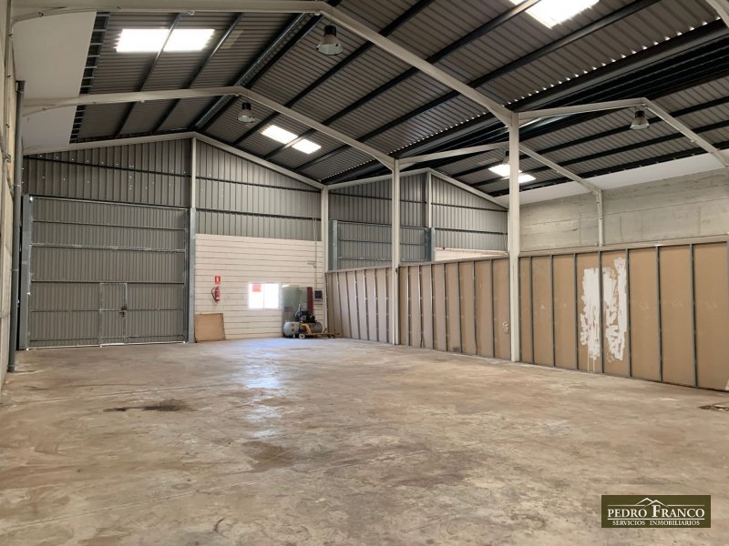 NAVE EN ALQUILER EN ALMENDRALEJO (CRTA.BADAJOZ  ZONA- NAVES Nº3(MARGEN DERECHO))