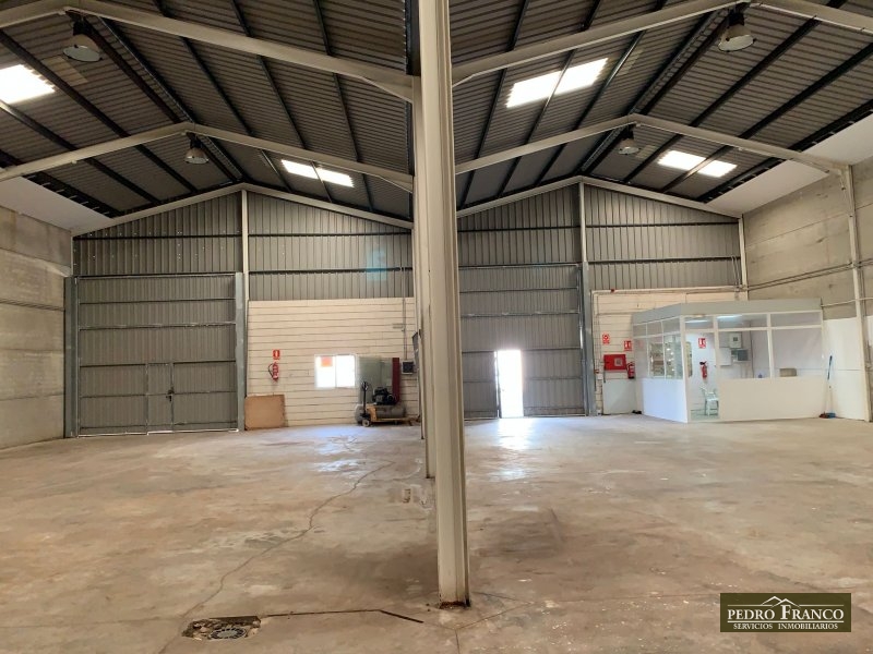 NAVE EN ALQUILER EN ALMENDRALEJO (CRTA.BADAJOZ  ZONA- NAVES Nº3(MARGEN DERECHO))