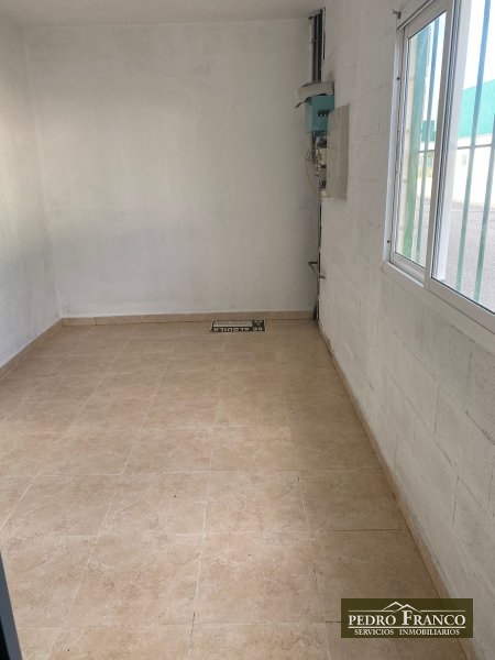 NAVE EN ALQUILER EN ALMENDRALEJO (CRTA.BADAJOZ  ZONA- NAVES Nº3(MARGEN DERECHO))