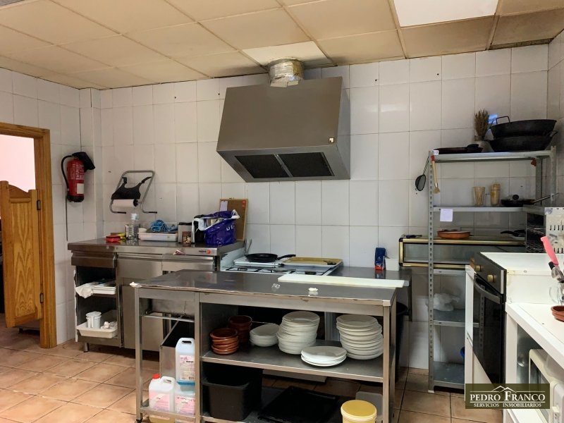 LOCAL EN ALQUILER EN ALMENDRALEJO (CAMPO DE FUTBOL/FRAY ALONSO CABEZAS)