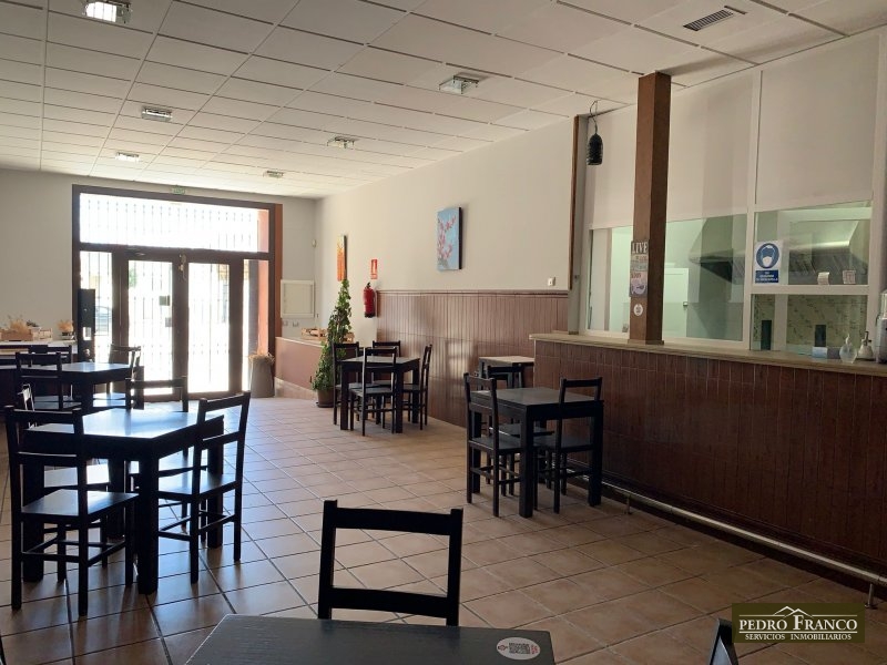 LOCAL EN ALQUILER EN ALMENDRALEJO (CAMPO DE FUTBOL/FRAY ALONSO CABEZAS)