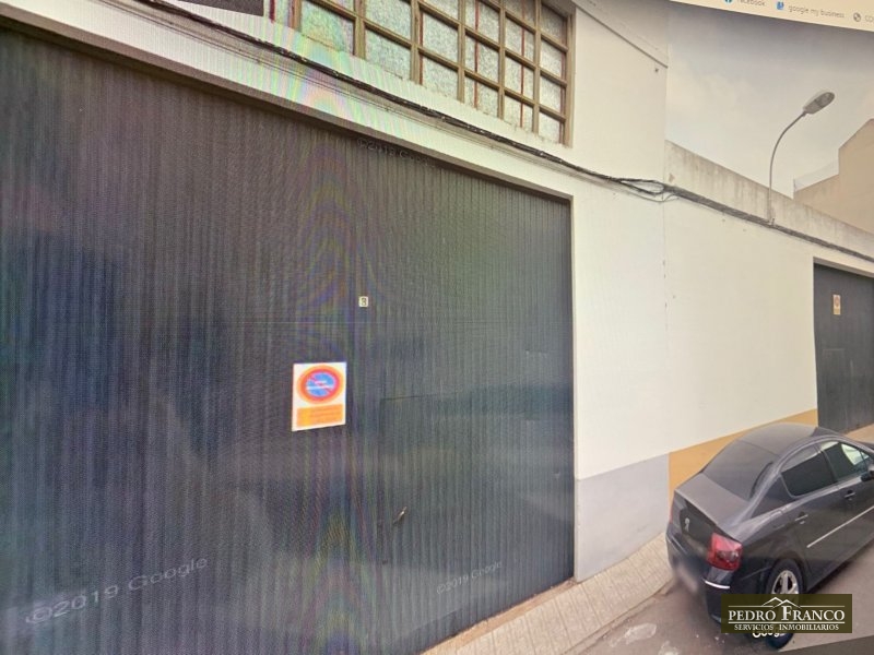 CASA EN VENTA EN ALMENDRALEJO (SANTIAGO)