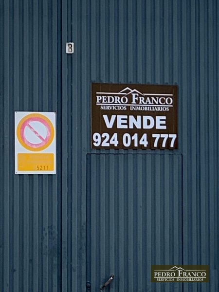 CASA EN VENTA EN ALMENDRALEJO (SANTIAGO)