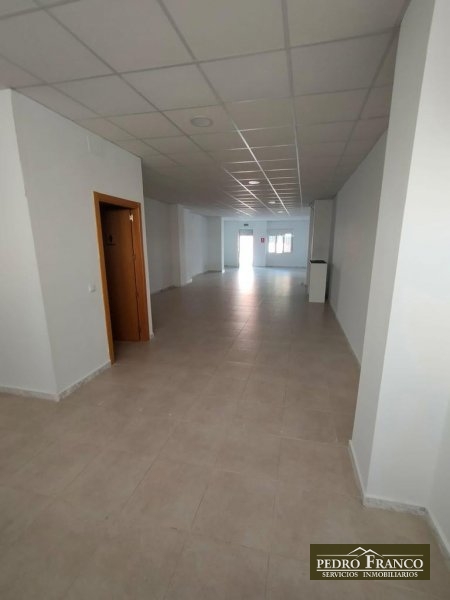 LOCAL EN VENTA EN ALMENDRALEJO (SAN JOSE)