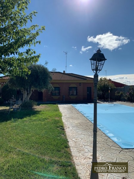 CHALET EN VENTA EN ALMENDRALEJO (SAN MARCOS(ERMITA-OLIVOS-TIZA-RESTO))