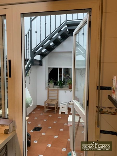  EDIFICIO-LOCAL CON  NEGOCIO ACTIVO + PISO( ENTRADA INDEPENDIENTE) EN VENTA EN ALMENDRALEJO (SAN JOSE - INSTITUTO-AMBULATORIO)