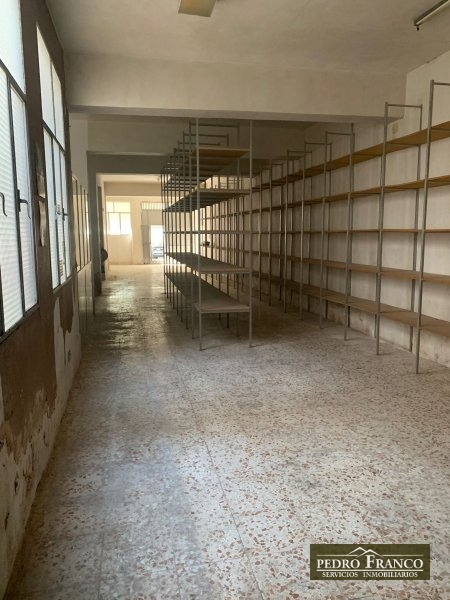 LOCAL EN VENTA EN ALMENDRALEJO (SAN ANTONIO/ SAN BLAS/CENTRO)
