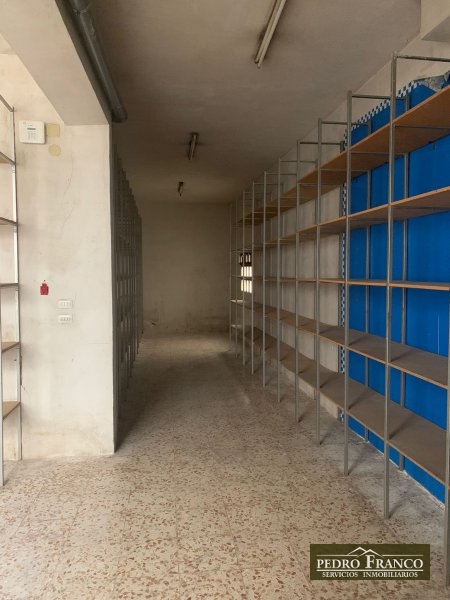 LOCAL EN VENTA EN ALMENDRALEJO (SAN ANTONIO/ SAN BLAS/CENTRO)
