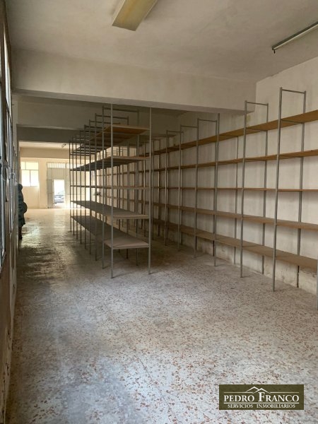 LOCAL EN VENTA EN ALMENDRALEJO (SAN ANTONIO/ SAN BLAS/CENTRO)