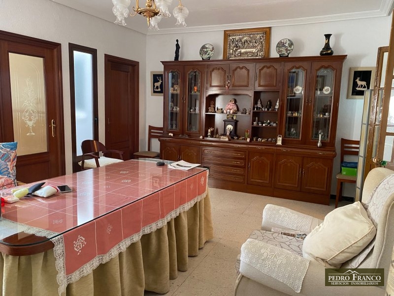PISO EN VENTA EN ALMENDRALEJO (CENTRO (COLEGIO ORTEGA Y GASSET-PARQUE ESPRONCEDA))
