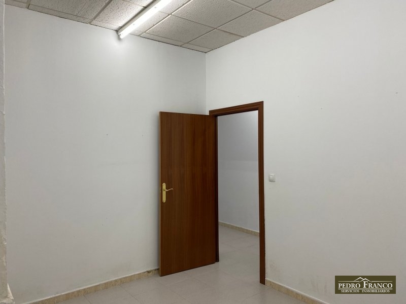LOCAL EN ALQUILER EN ALMENDRALEJO (CENTRO (AYUNTAMIENTO-SANTA CLARA))