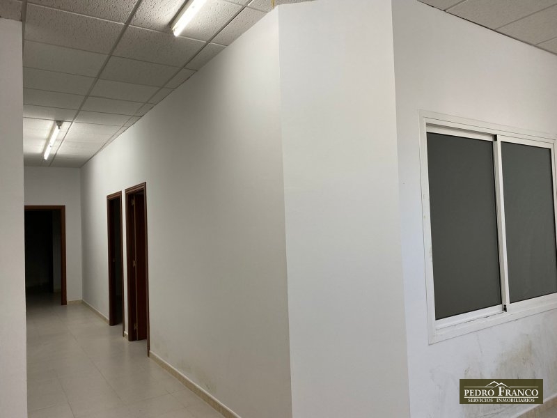 LOCAL EN ALQUILER EN ALMENDRALEJO (CENTRO (AYUNTAMIENTO-SANTA CLARA))