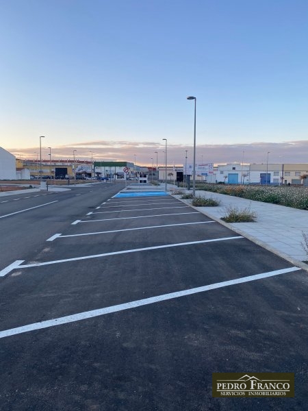 PARCELA URBANA EN VENTA EN ALMENDRALEJO (CRTA.ACEUCHAL)