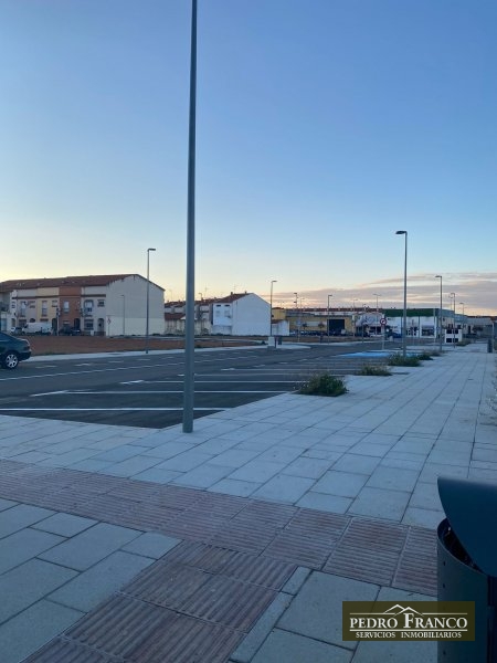 PARCELA URBANA EN VENTA EN ALMENDRALEJO (CRTA.ACEUCHAL)