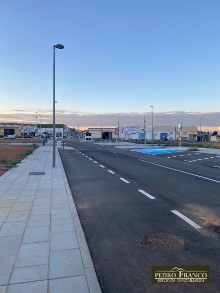 PARCELA URBANA EN VENTA EN ALMENDRALEJO (CRTA.ACEUCHAL)