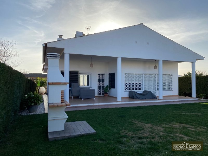 CHALET EN VENTA EN ALMENDRALEJO (SAN MARCOS-CLUB SAN MARCOS)