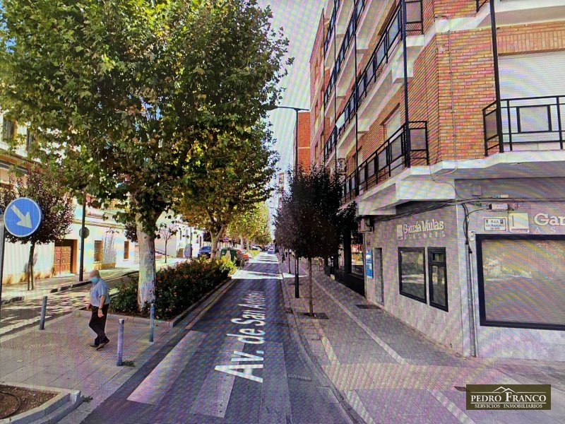 LOCAL EN ALQUILER EN ALMENDRALEJO (SAN ANTONIO/ SAN BLAS/CENTRO)