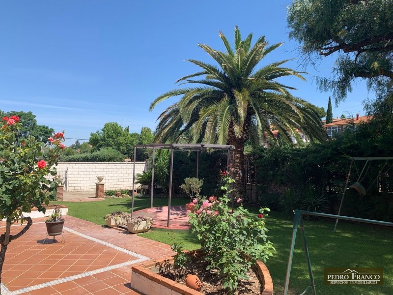 CHALET EN VENTA EN ALMENDRALEJO (SAN MARCOS-LAS ROCAS)