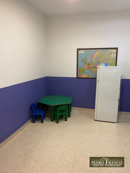 LOCAL EN VENTA EN ALMENDRALEJO (CENTRO PARQUE DE ESPRONCEDA/ AVENIDA DE LA PAZ)