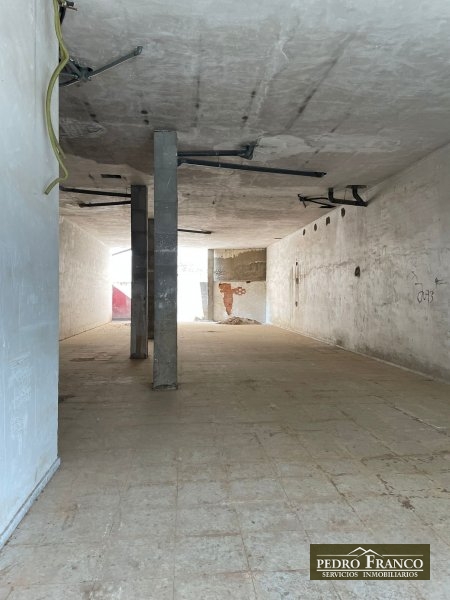 LOCAL EN VENTA EN ALMENDRALEJO (AVENIDA DE LA PAZ)