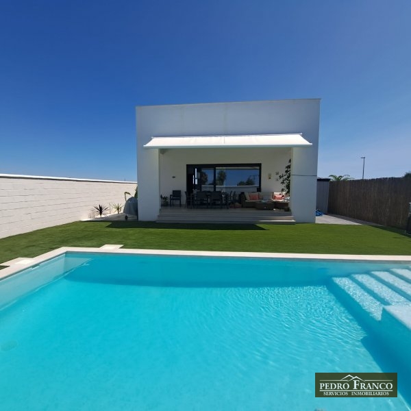 CHALET EN VENTA EN ALMENDRALEJO (SAN MARCOS-CLUB SAN MARCOS)