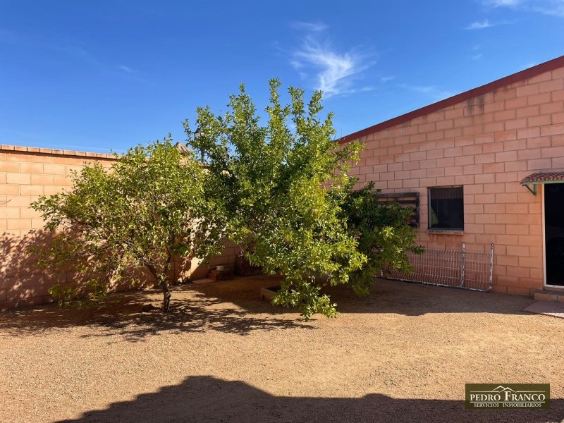 CHALET EN VENTA EN ALMENDRALEJO (SAN MARCOS(ERMITA-OLIVOS-TIZA-RESTO))