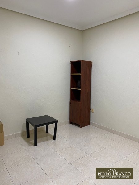 LOCAL EN VENTA EN ALMENDRALEJO (CENTRO(AYUNTAMIENTO-PARROQUIA-CALLE REAL))