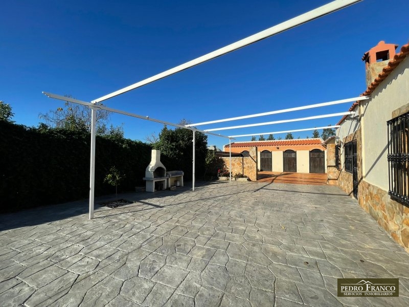 CHALET EN VENTA EN ALMENDRALEJO (SAN MARCOS)