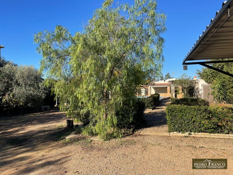 CHALET EN VENTA EN ALMENDRALEJO (SAN MARCOS)